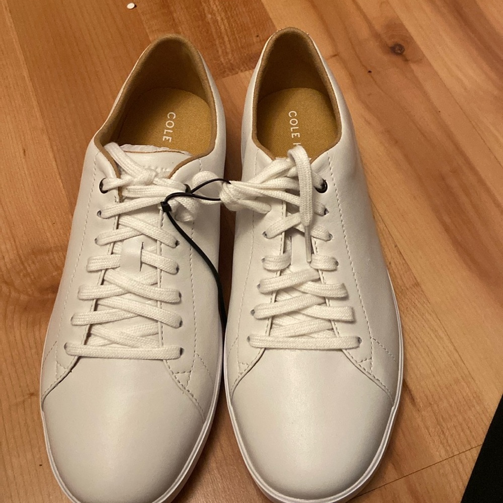 Cole haan sneakers new size 9B no box